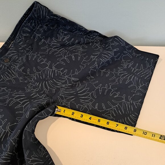 St John's Bay Men's 40x9 Comfort Stretch Flat Front Shorts New With Tag - Picture 11 of 12